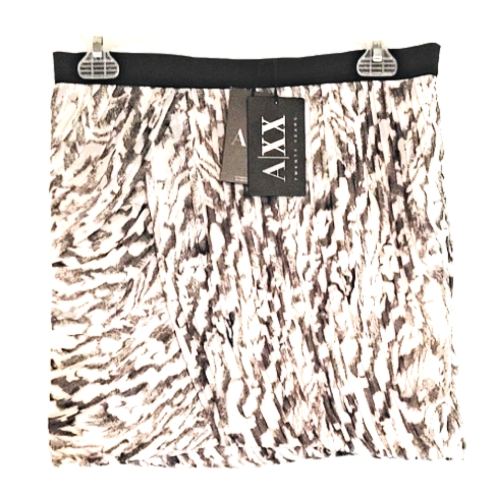 NWT Armani Exchange skirt Size 2